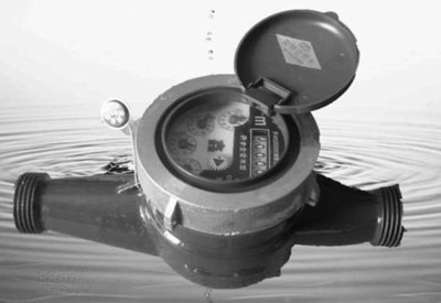 容積式(shi)水表和速(sù)度式水表(biǎo)有哪些明(míng)顯差異？