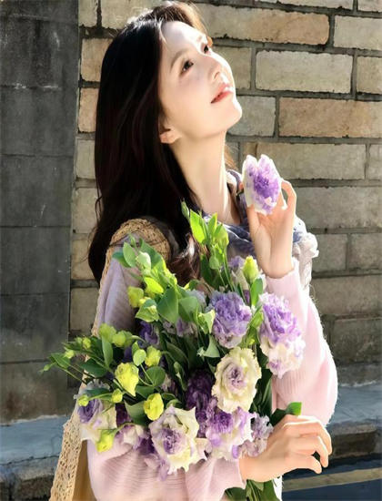 《十岁狼闺女爆改纨绔爹》的文化对话：美术的场景设计与氛围营造 思考文化传承与创新的路径